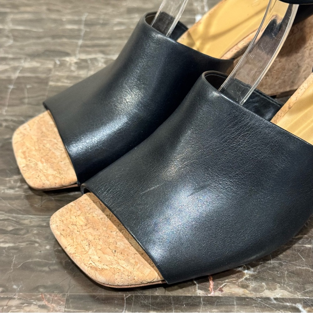 Vince Kensey Black Leather Cork Wedge Sandals - Picture 4 of 11